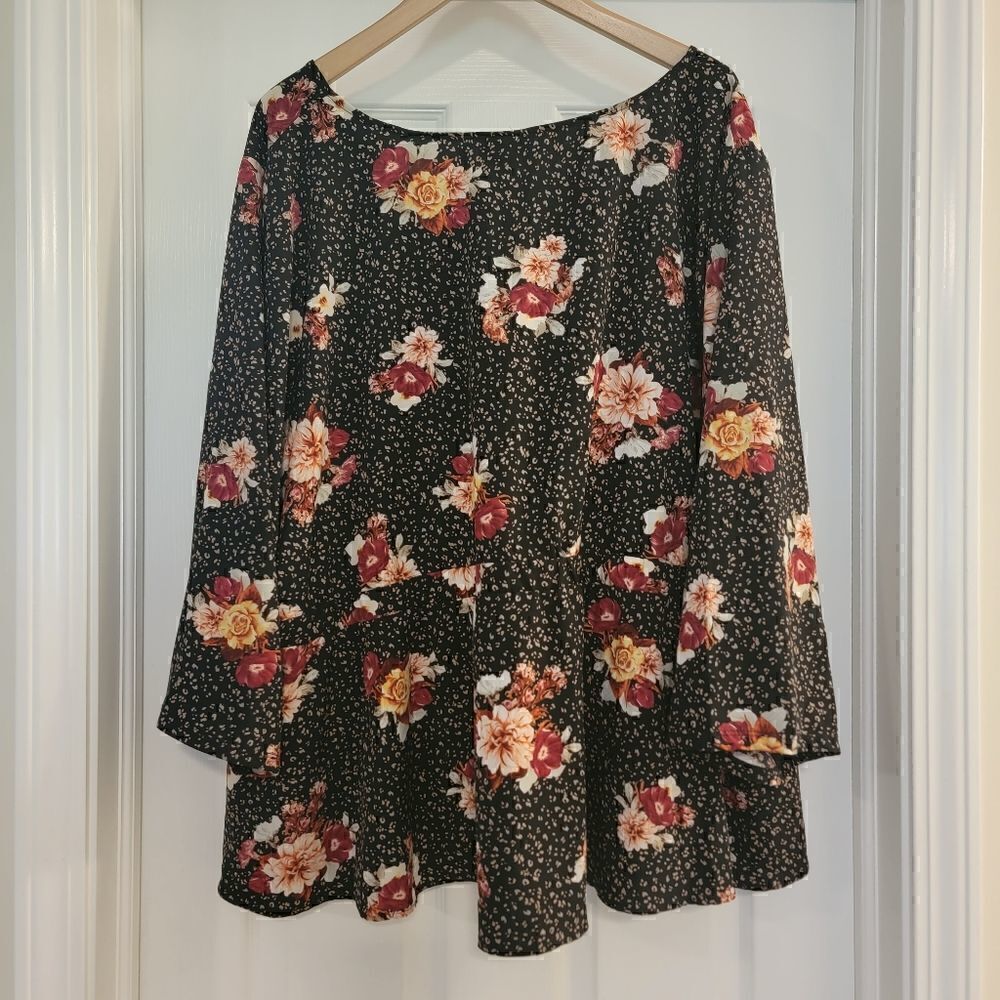 TORRID PEPLUM CHABLIS CORSET BACK TOP size 6 NWOT - Picture 6 of 9